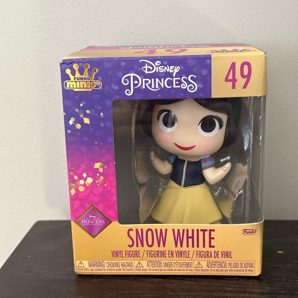 NIB Mini FUNKO Disney princess SNOW WHITE